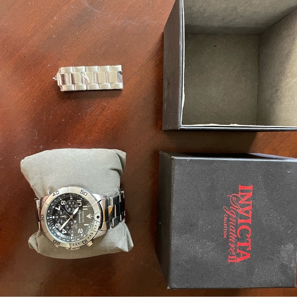 Invicta Watch - Picture 2 of 4
